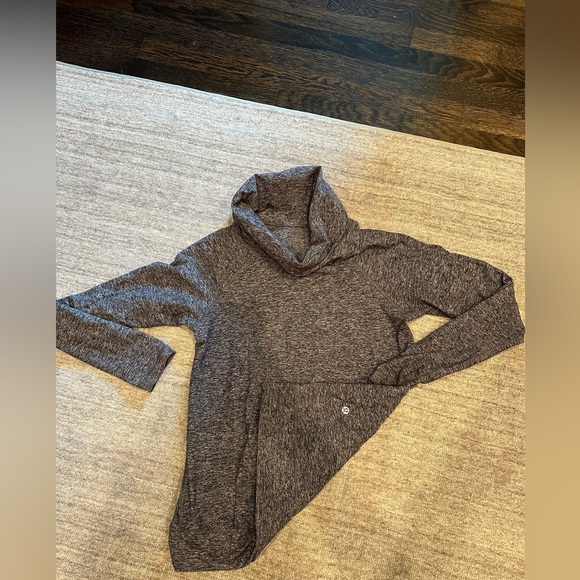 Lululemon “Turtle neck” sweatshirt - Picture 3 of 3